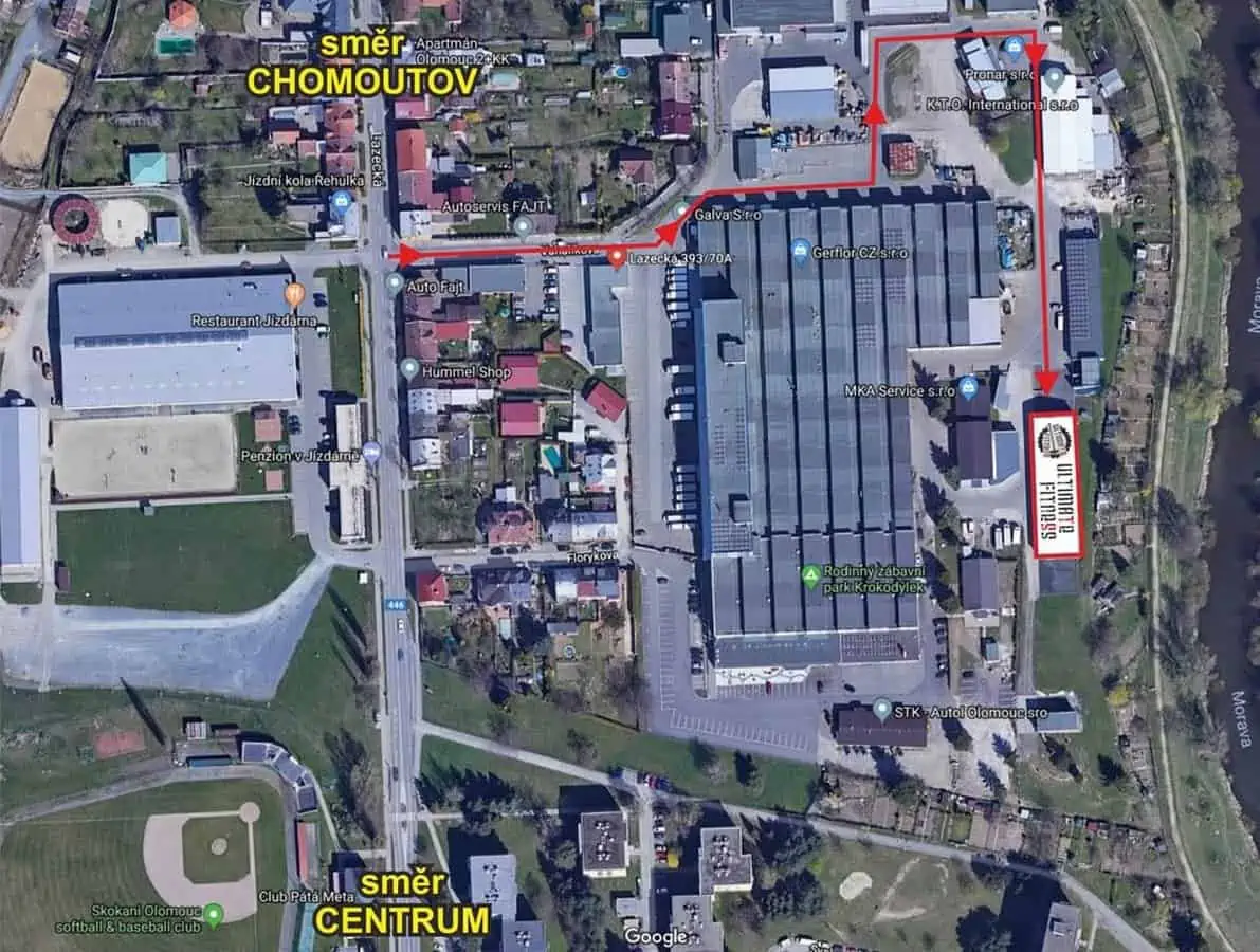Příjezdová mapa k Ultimate Fitness od centra a Chomoutova